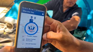 Imagen referencial de la aplicación CBP One de la agencia de Aduanas y Protección Fronteriza de Estados Unidos.