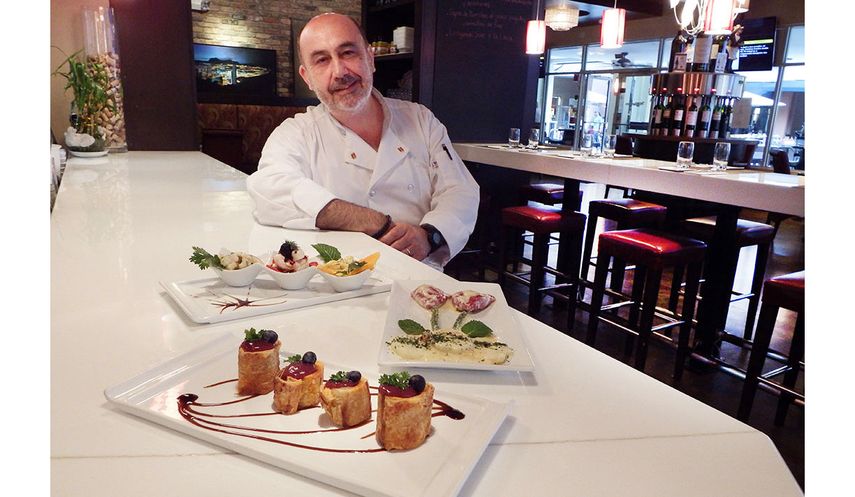 El chef Florián realza la cultura del tapeo con un sinfín de platos muy ingeniosos. (J.HDEZ)