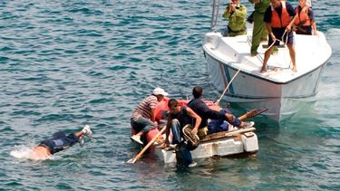 Interceptar balseros, negocio redondo para los guardafronteras en Cuba