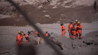 La violenta erupción del volcán, que ya deja 72 muertos, 46 heridos y 1,7 millones de afectados
