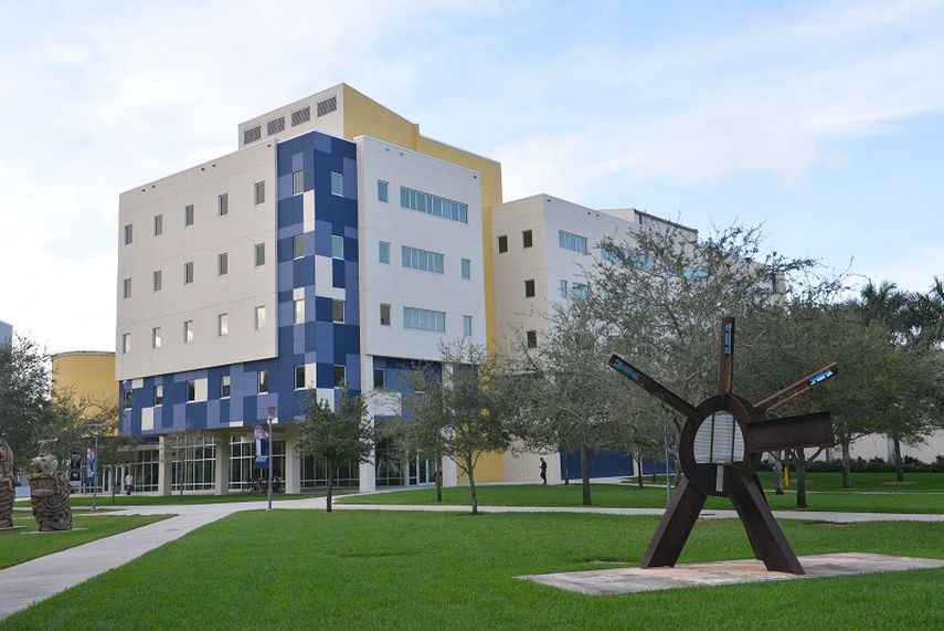 Vista parcial de Florida International University.