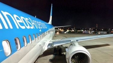 Vista parcial de la aeronave, tras su llegada a Buenos Aires.