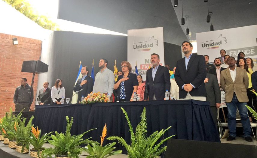 Alcaldes de los municipios: Baruta, Hatillo, Chacao, Sucre y Área Metropolitana. 