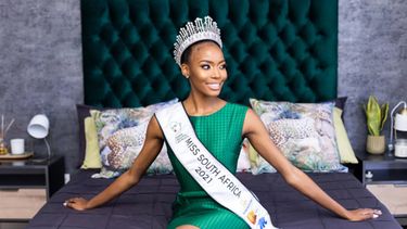 La representante de Sudáfrica, Lalelilolú Mswane, fue electa Miss Supranational 2022.
