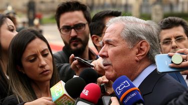 Guillermo Botero,&nbsp;ministro de Defensa de Colombia, habla habla a los medios en la Casa de Nariño, en Bogotá, Colombia, en marzo de 2019.&nbsp;