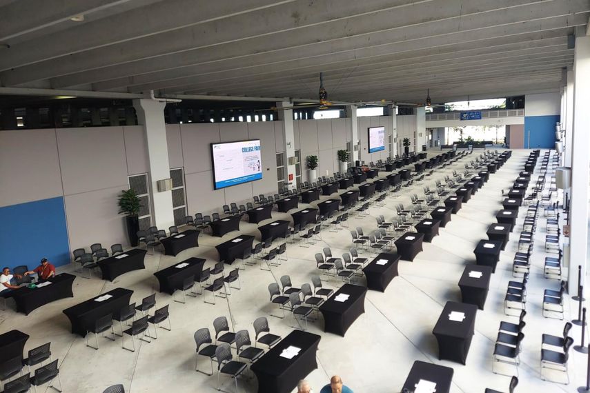 La sede del Miami Dade College West Campus en la ciudad de Doral será el epicentro de esta histórica jornada electoral, junto con otros centros de votación, ubicados en Tampa y Orlando.