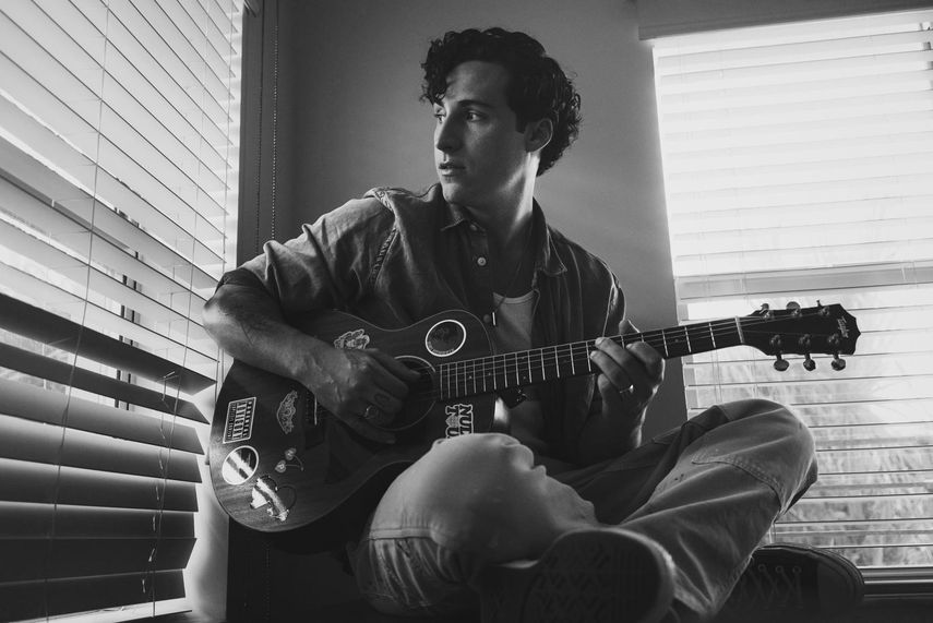 El artista venezolano Juan Manuel Romero Sosa, conocido como JayM.