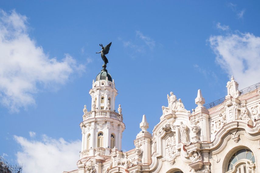 Detalle del Centro Gallego, construido en los a&ntilde;os 1910, en La Habana.