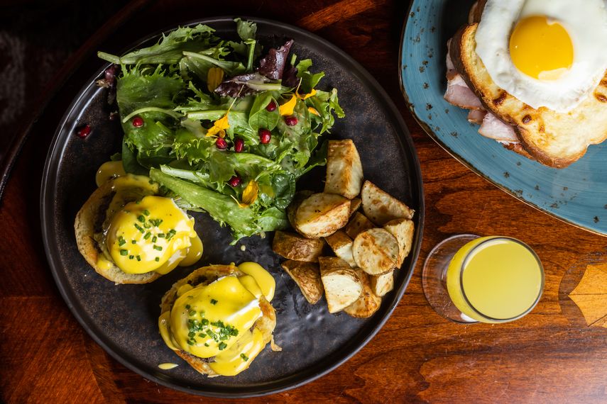 Opciones en el menú que ofrece Cooper 29 Bar para la hora del brunch.&nbsp;