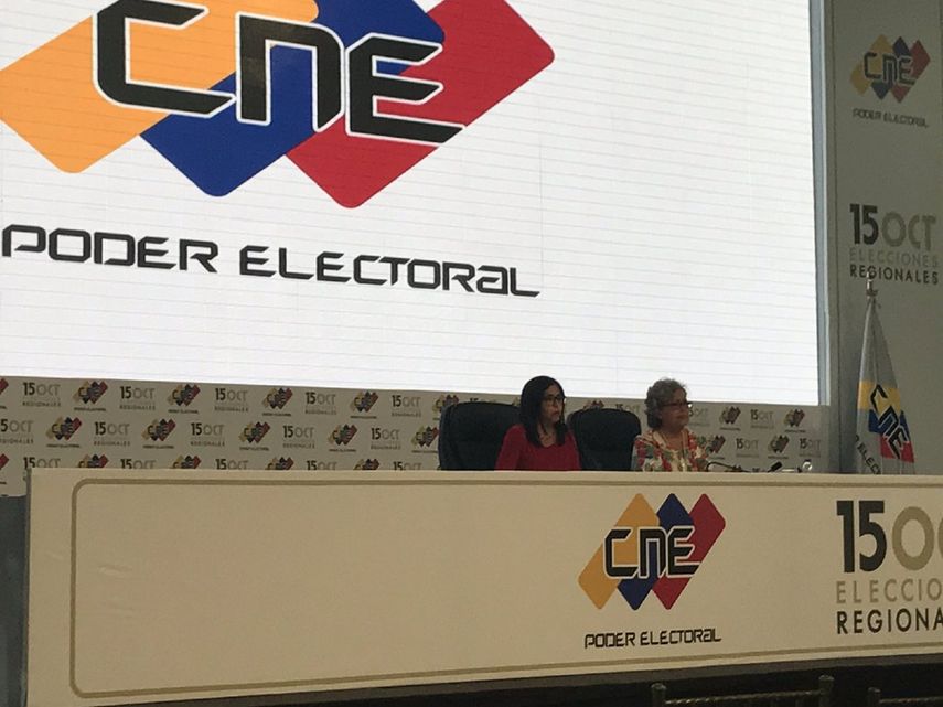 El oficialista Partido Socialista Unido de&nbsp;Venezuela&nbsp;(PSUV) ganó las elecciones en 17 de los 23 estados del país, según los resultados ofrecidos anoche por el CNE.&nbsp;