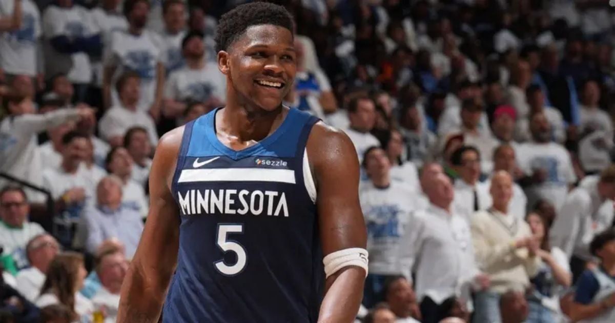 Minnesota Timberwolves arrasan en casa y reviven la serie ante el Thunder