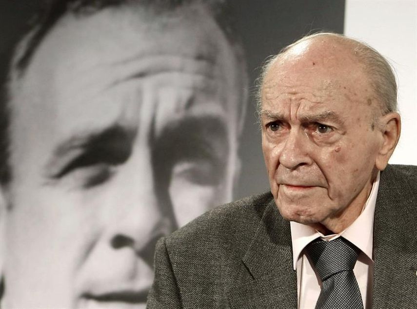 e Alfredo di Stéfano, presidente de honor del Real Madrid y ex entrenador del Elche, Castellón y Valencia, que ha sido ingresado hoy en el hospital Gregorio Marañón de Madrid tras sufrir una parada cardíaca.Personal del SAMUR Protección Civil atendió a