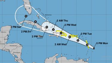 Pronóstico inicial del Centro Nacional de Huracanes, tormenta número 6, 2021.