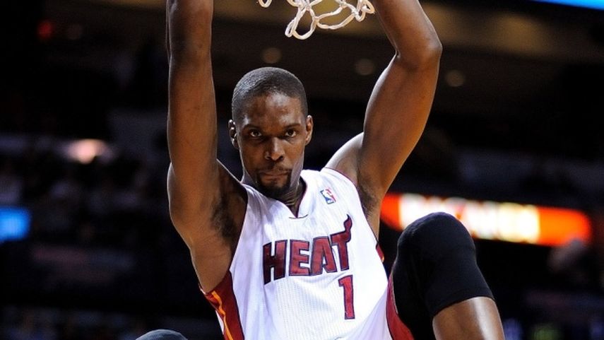 Bosh logró su tercer doble-doble de la temporada. (ARCHIVO)