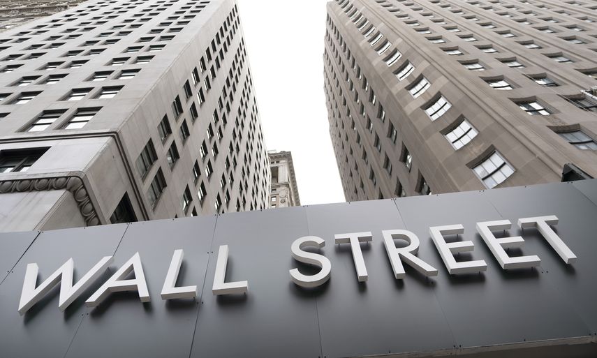 Letrero de Wall Street en la ciudad de Nueva York.