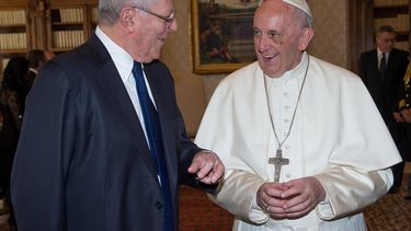 El&nbsp;papa&nbsp;Francisco&nbsp;recibió al presidente de Perú, Pablo Kuczynski (izq), en audiencia privada en el Vaticano el 22 de septiembre de 2017.&nbsp;