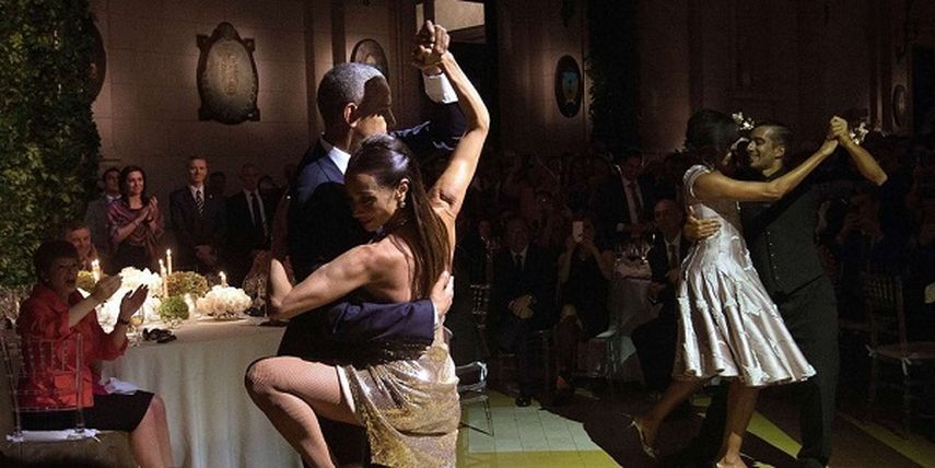 El presidente de EEUU y la primera dama bailan tango (TWITTER @ElHuffPost)