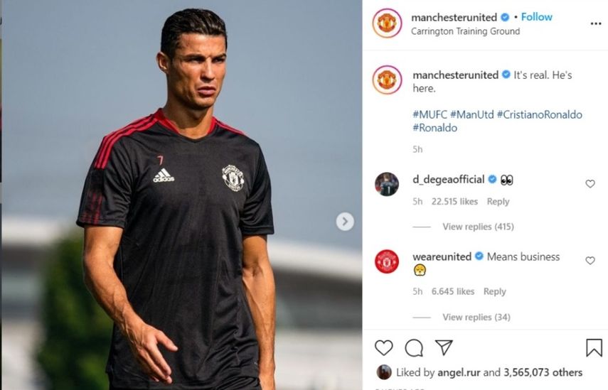 Cristiano Ronaldo durante su primer entrenamiento en su nueva pasantía con el Manchester United