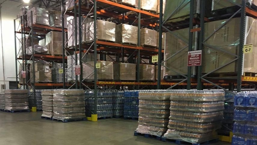 Los almacenes están llenos de alimentos para los damnificados.&nbsp;