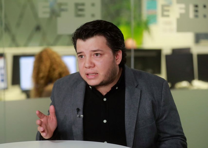 El periodista nicaragüense Wilfredo Ernesto Miranda Aburto, Premio Iberoamericano Rey de España de Periodismo, durante una entrevista con Efe.