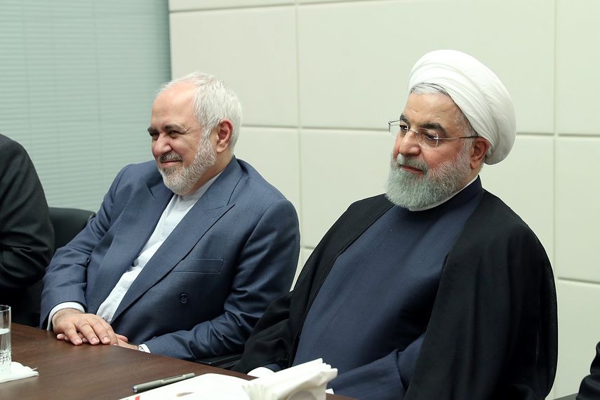 El ministro de Exteriores de Ir&aacute;n, Mohamad Yavad Zarif (i), y el presidente de Ir&aacute;n, Has&aacute;n Rohani. &nbsp; &nbsp;