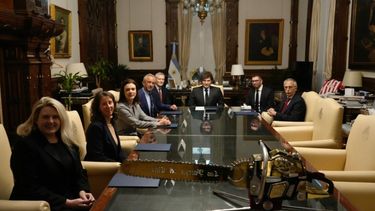 EEUU y Argentina invitan a otros países a su alianza de cooperación sanitaria que hará frente a la OMS.