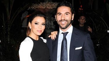 La actriz Eva Longoria y su prometido José Antonio Bastón. (INSTAGRAM).
