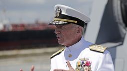 Fotografía del 27 de julio de 2019 del almirante Craig Faller, comandante del Comando Sur de Estados Unidos, en Fort Lauderdale, Florida.