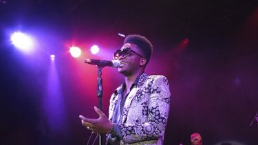 El cantautor cubano Cimafunk durante su presentación en el Lunario en la Ciudad de México el 26 de mayo de 2022. Cimafunk will perform at the CimaFest on April 29 at the Civic Theatre in New Orleans.