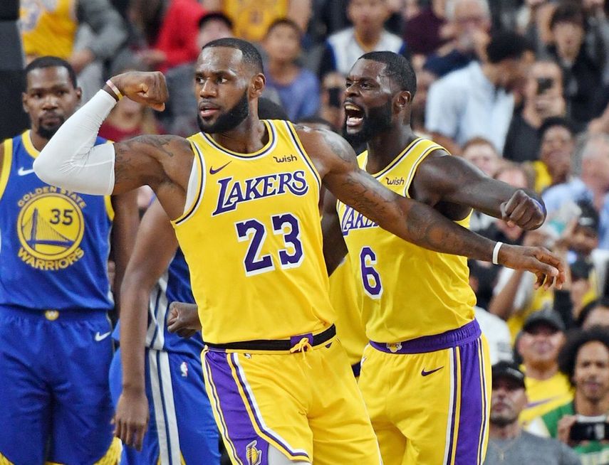 LeBron James se lució en apenas 18 minutos que estuvo sobre el tabloncillo.