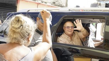 Fotograf&iacute;a publicada en Twitter que muestra al expresidente dominicano Hop&oacute;lito Mej&iacute;a durante sus recorridos en apoyo a&nbsp;los candidatos municipales del PRM, en enero de 2020.