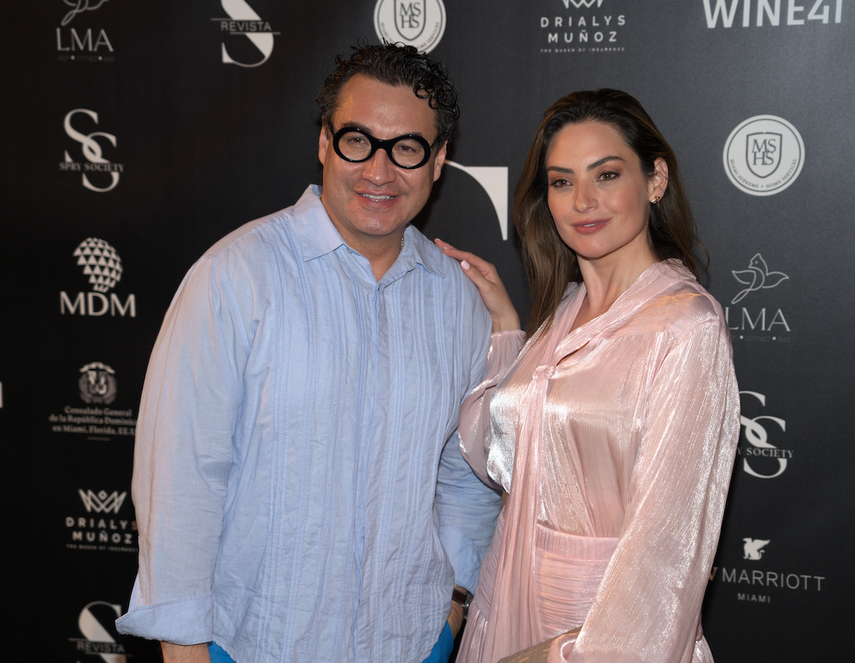 Luis Alfonso Borrego y Michelle Galván.