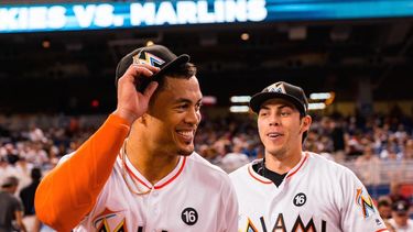 Es la primera vez en ocho temporadas en Grandes Ligas que Stanton llega a los 40 vuelacercas.