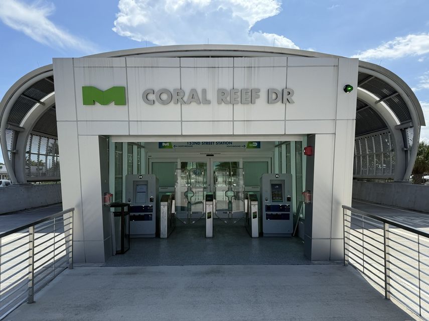 La tarifa será la misma de todo el sistema público 2,25 dólares el viaje. La tarifa será la misma de todo el sistema público 2,25 dólares el viaje.