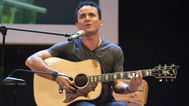 Cuenta que decidió que sus dos hijos se llamaran Agustín para marcar el momento y recordó que el nombre les vino a él y a su esposa, Juliana Posada, al mismo tiempo.