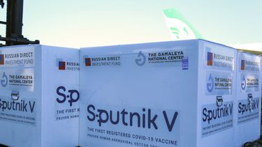 El 4 de marzo, el gobierno suscribió con Rusia un acuerdo para la compra de 4,2 millones de dosis de Sputnik para inmunizar 2,1 millones de personas
