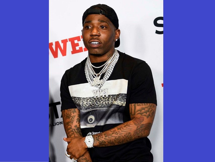 En esta foto del 20 de agosto de 2019, el rapero YFN Lucci, cuyo verdadero nombre es Rayshawn Bennett, asiste al estreno mundial de la temporada final de Power de Starz TV en Nueva York. La policía dijo el martes 12 de enero del 2021 que busca a Bennett por un caso de asesinato en Atlanta.