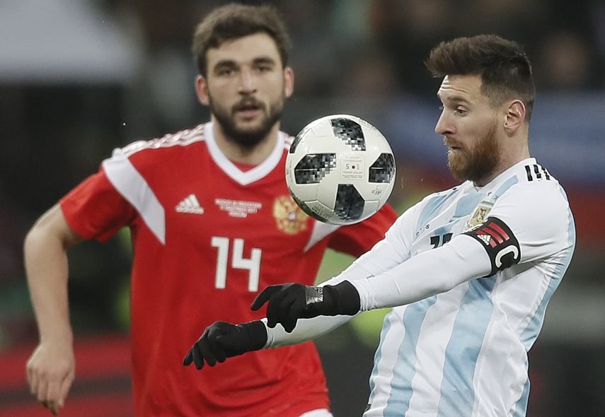 Messi fue clave en el partido, desequilibró y armó las mejores jugadas argentinas.