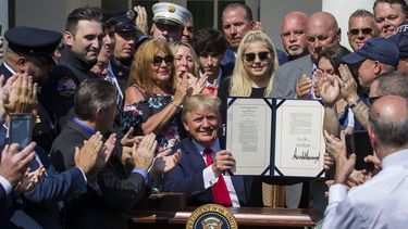 El presidente Donald Trump es visto en la Casa Blanca&nbsp;tras firmar&nbsp;la ley que garantiza fondos federales para la compensaci&oacute;n a v&iacute;ctimas&nbsp;de los ataques del 11 de septiembre de 2001.