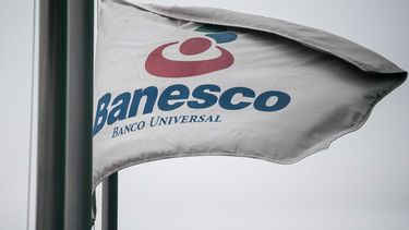 Maduro llegó a responsabilizar a Banesco de justificar los falsos y criminales precios del dólar especulativo en el país.