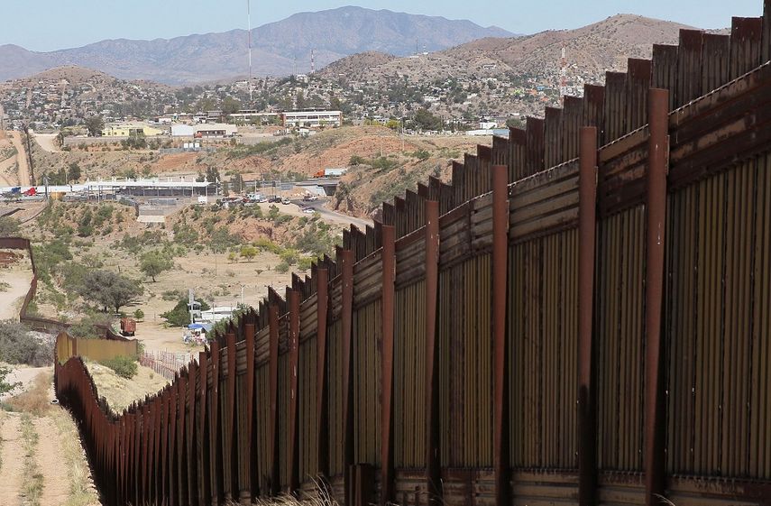 Unas 90 especies en peligro se ven amenazadas por la propuesta del muro fronterizo.