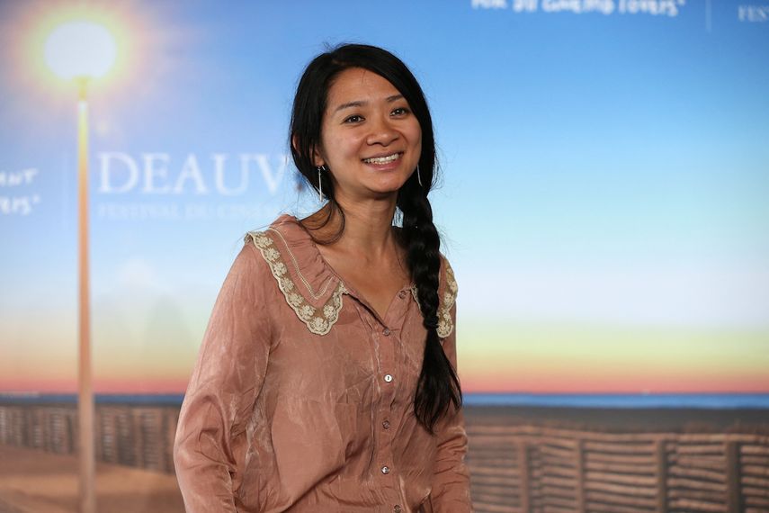 La cineasta china Chloé Zhao, ganadora del Golden Globe a la mejor directora por Nomadland, que también se alzó con el premio a la mejor película en la recién edición de la entrega de los Globos de Oro.&nbsp;