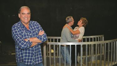 Mario Ernesto Sánchez respeta el texto original y presenta un singular montaje que destaca el contenido de la pieza. (ÁLVARO MATA)