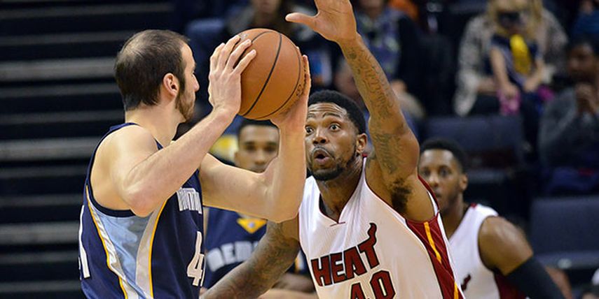 Ahora Miami tiene dos juegos por debajo de .500 (AP)