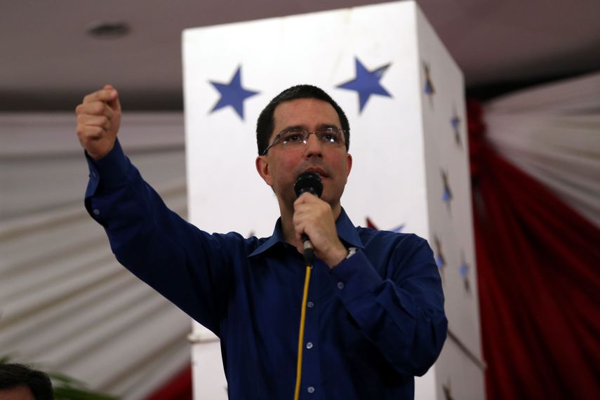 El canciller venezolano, Jorge Arreaza, criticó la posición de Chile en el caso de imputación sobre Lilian Tintori