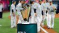 El trofeo del Clásico Mundial de Béisbol, que en la más reciente edición quedó en manos de Japón.