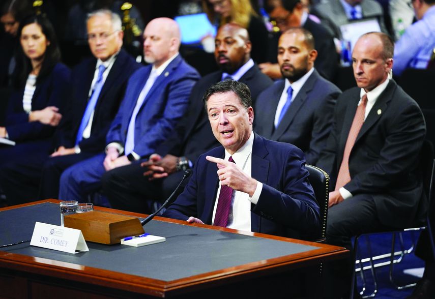 El exdirector del FBI James Comey testifica ante el Comité de Inteligencia del Senado estadounidense en en Washington
