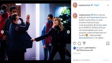 Los actores Angelique Boyer y Andrés Palacios junto a la maquillista de la telenovela Imperio de mentiras.&nbsp;