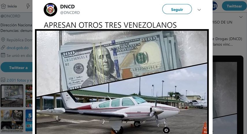 Fotografía publicada en su cuenta oficial de Twitter por la&nbsp;Dirección Nacional de Control de Drogas (@DNCDRD) sobre la detención de venezolanos que intentaban sacar dólares del país.