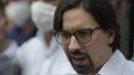 El opositor venezolano Freddy Guevara habla con la prensa en una plaza pública luego de salir de la residencia del embajador de Chile donde se había refugiado durante tres años para evadir el arresto por su papel en las protestas antigubernamentales de 2017 en Caracas, Venezuela, el miércoles 9 de septiembre de 2020. El opositor venezolano Freddy Guevara habla con la prensa en una plaza pública luego de salir de la residencia del embajador de Chile donde se había refugiado durante tres años para evadir el arresto por su papel en las protestas antigubernamentales de 2017 en Caracas, Venezuela, el miércoles 9 de septiembre de 2020.
